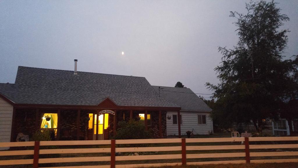 Rose Cottage Bed & Breakfast Valemount Εξωτερικό φωτογραφία